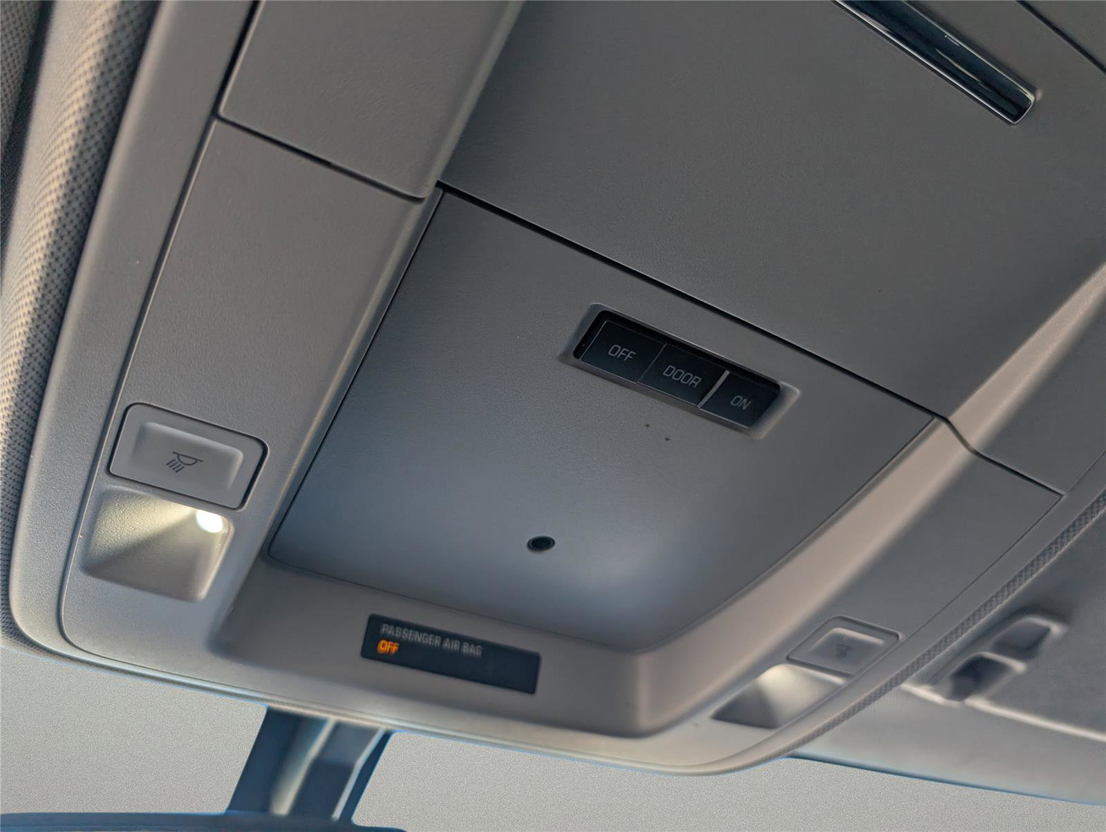 Used 2018 Chevrolet Silverado 1500 LT w/ Texas Edition image 20