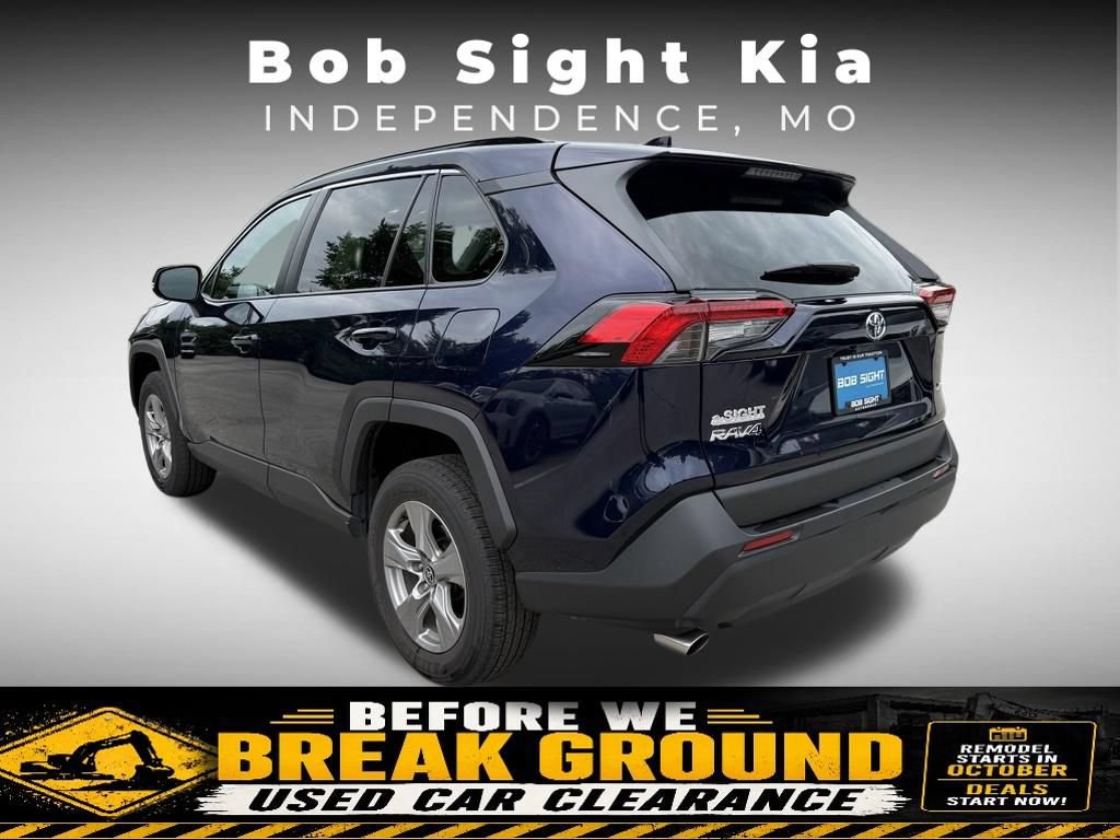 Used 2025 Toyota RAV4 XLE FWD image 11