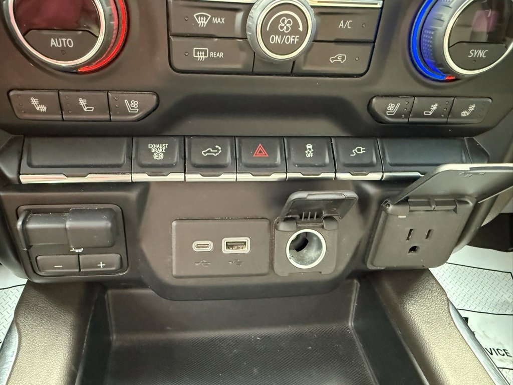 Certified 2022 Chevrolet Silverado 3500 LTZ w/ LTZ Convenience Package image 35