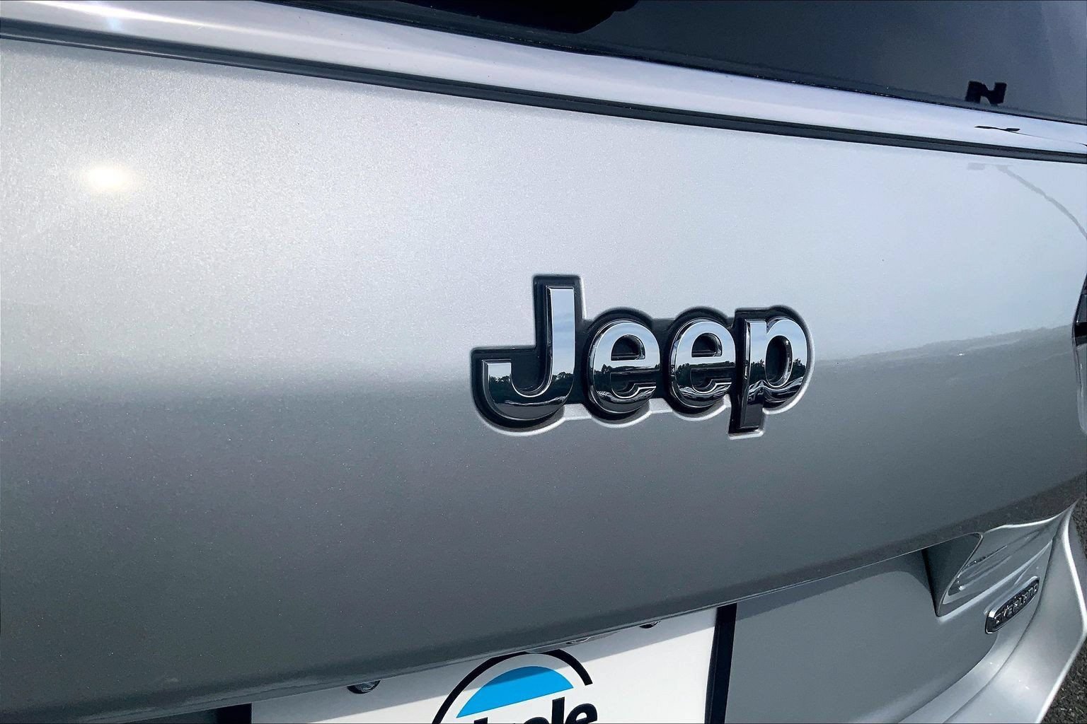 Certified 2023 Jeep Grand Cherokee L Overland AWD/4WD image 8