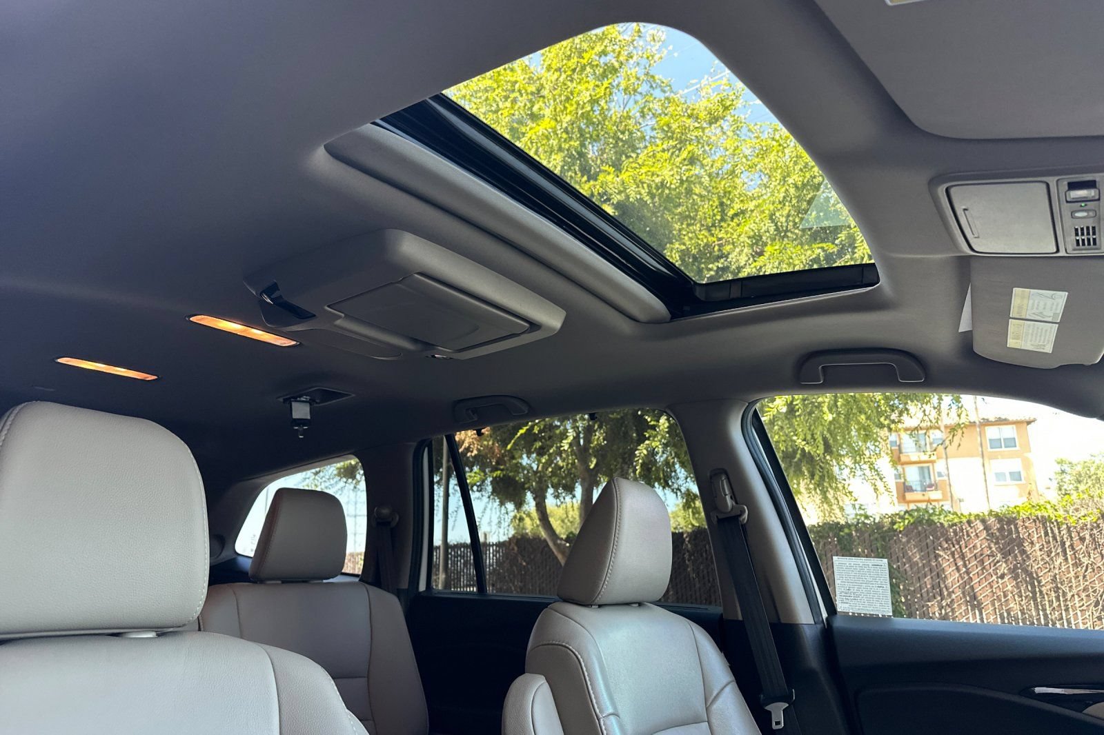 Used 2019 Honda Pilot Touring image 19