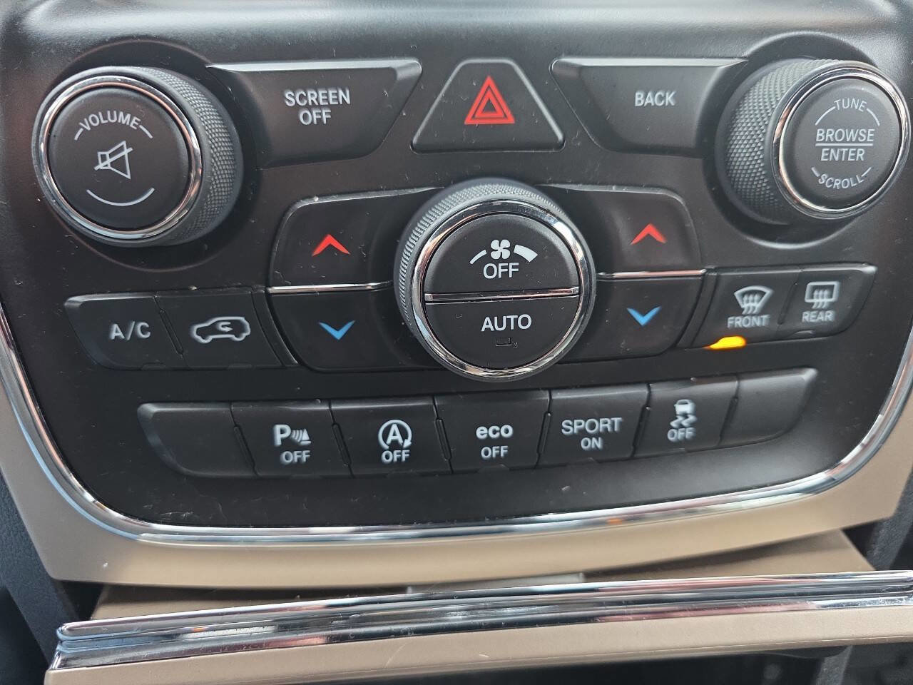 Used 2016 Jeep Grand Cherokee Summit AWD/4WD image 17