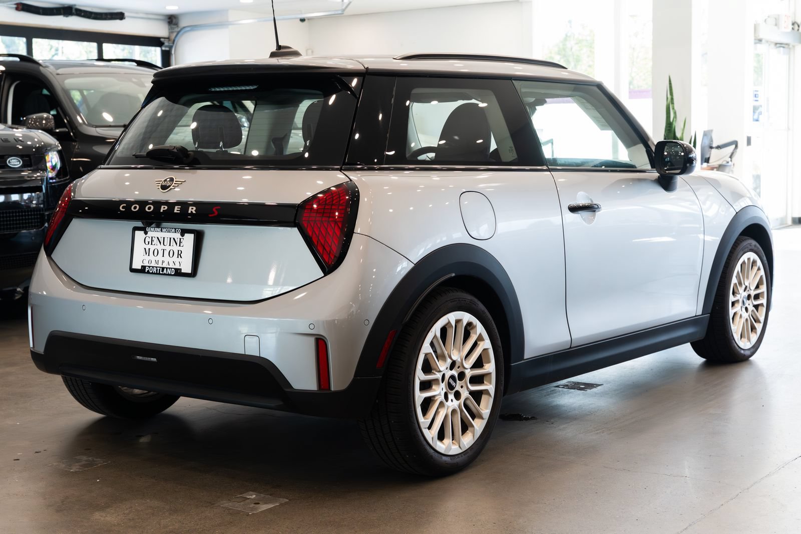 Used 2025 MINI Cooper S FWD image 4