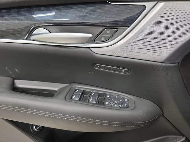 Certified 2024 Cadillac XT5 Premium Luxury AWD/4WD image 25