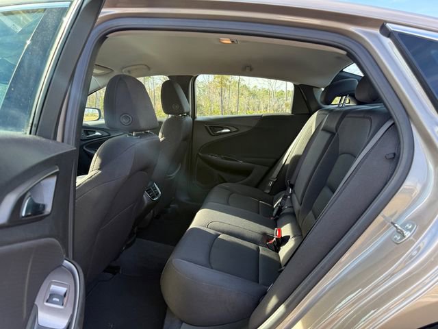 Used 2025 Chevrolet Malibu LT FWD image 5