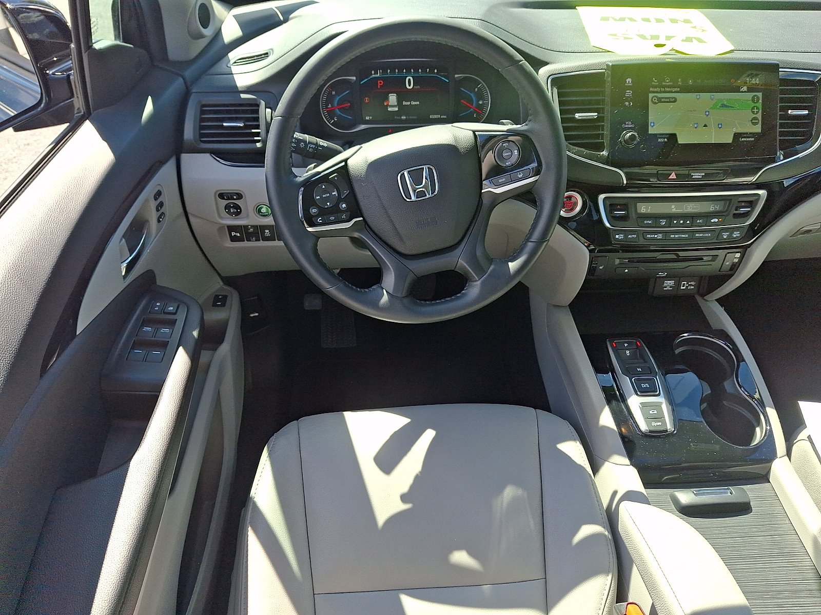 Used 2022 Honda Pilot Touring image 12