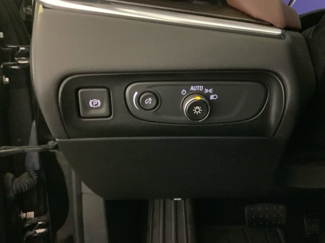 Used 2018 Buick Enclave Avenir w/ Avenir Technology Package image 16