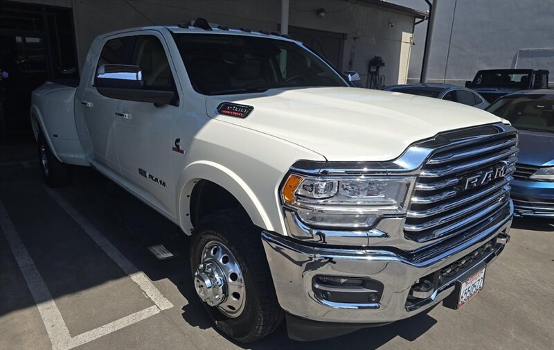 Used 2020 RAM 3500 Limited AWD/4WD image 2