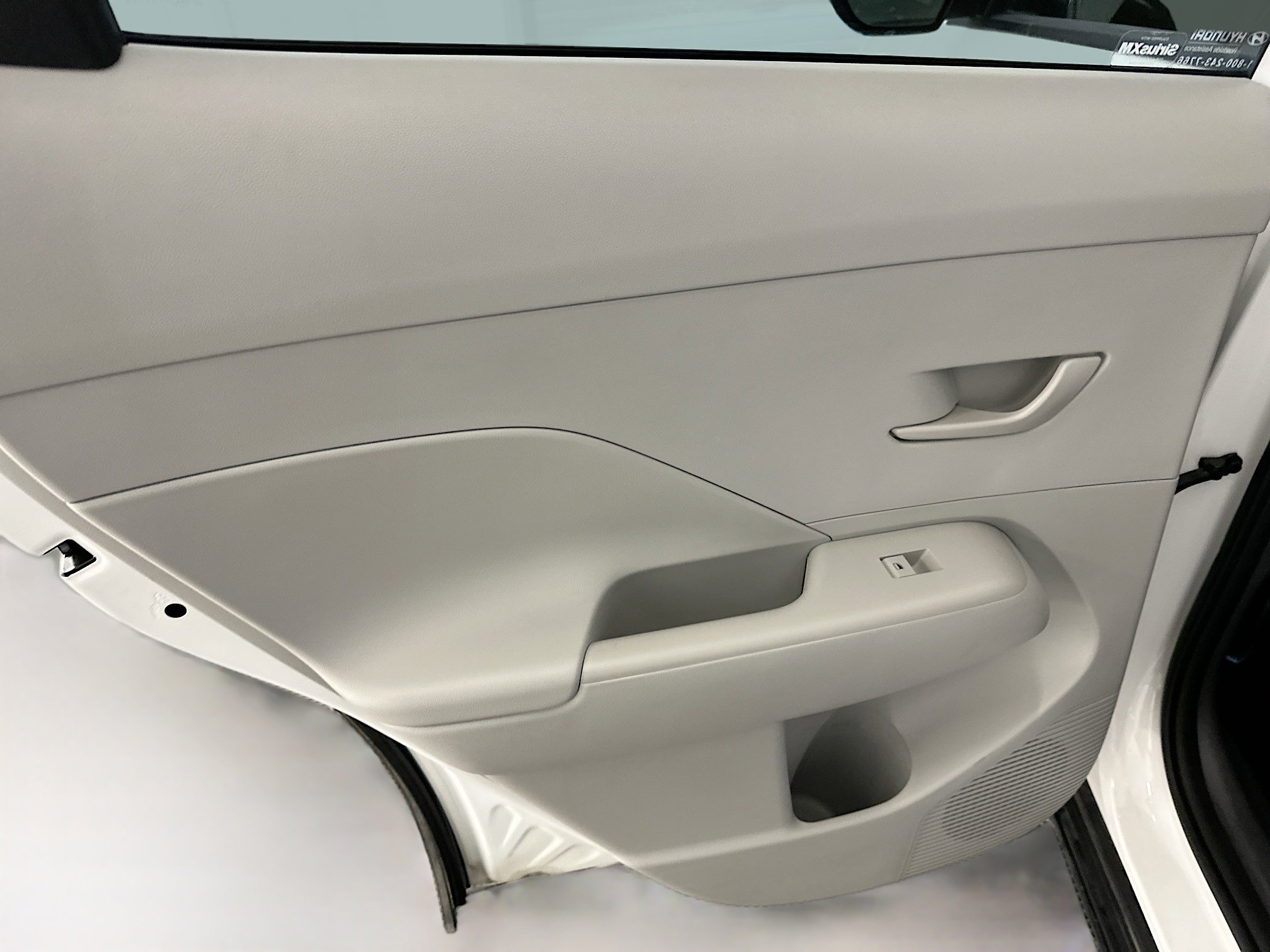 Used 2025 Hyundai Kona SEL image 27