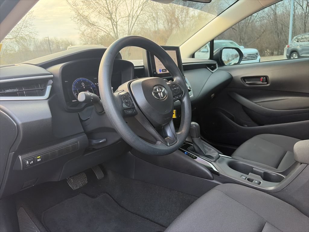 Used 2026 Toyota Corolla LE FWD image 12