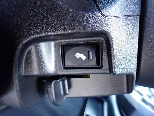 Used 2025 RAM 3500 Laramie AWD/4WD image 15