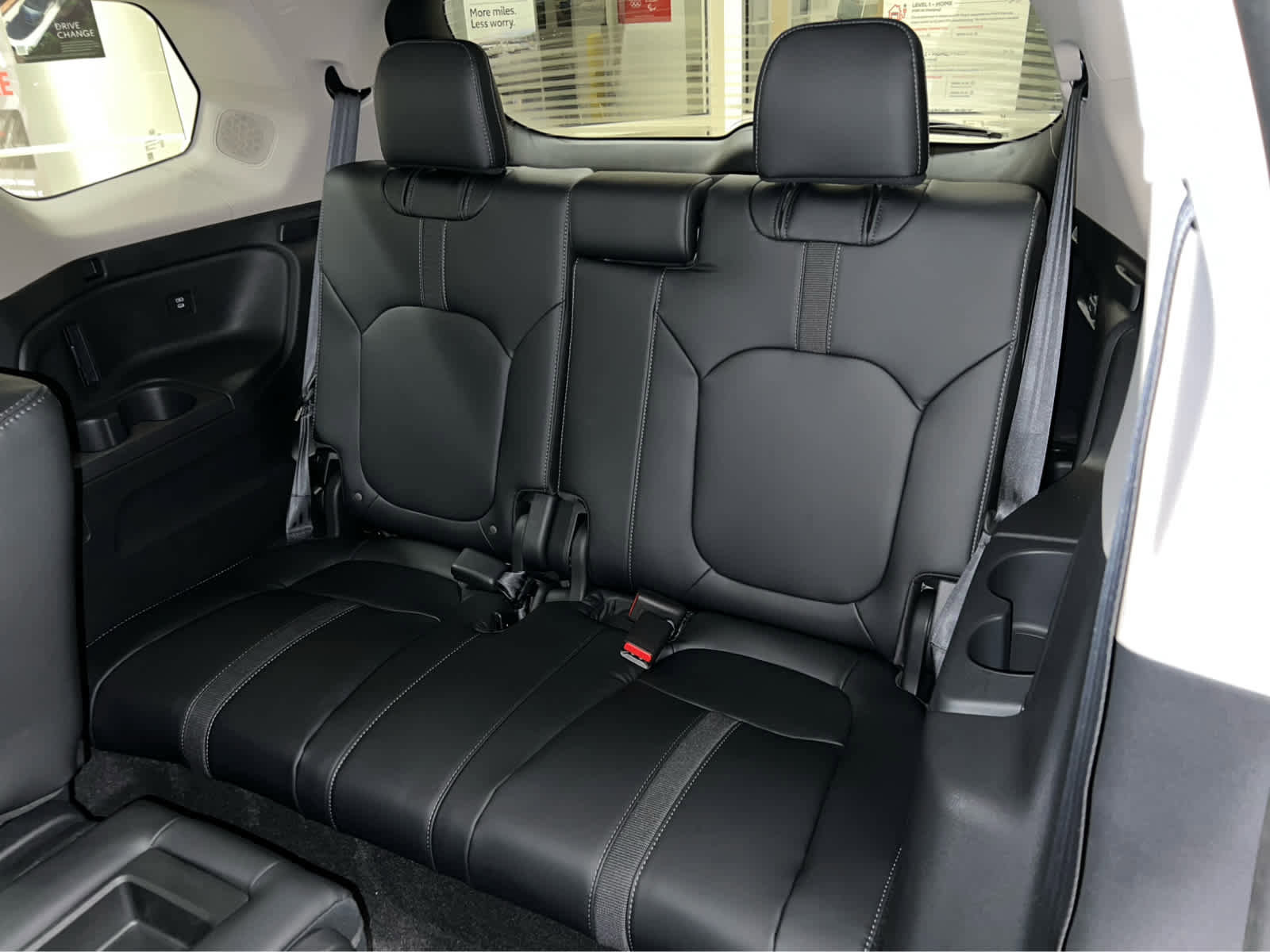 New 2025 Honda Pilot Touring image 12