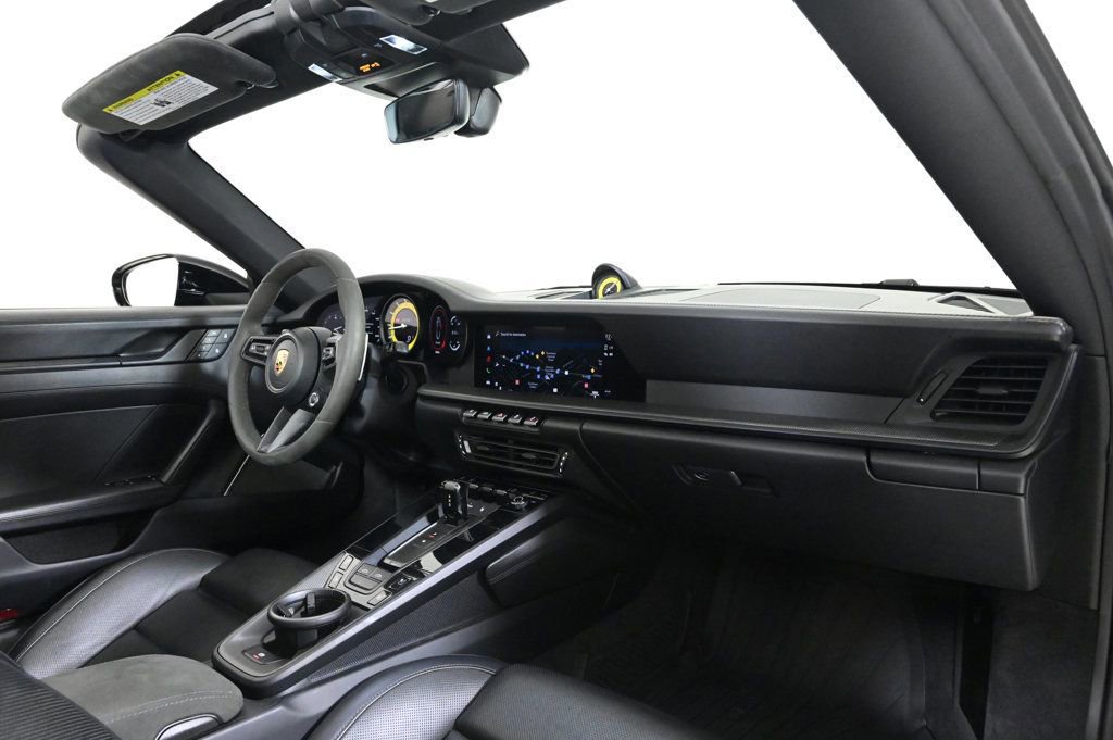 Certified 2023 Porsche 911 Targa 4 GTS image 17