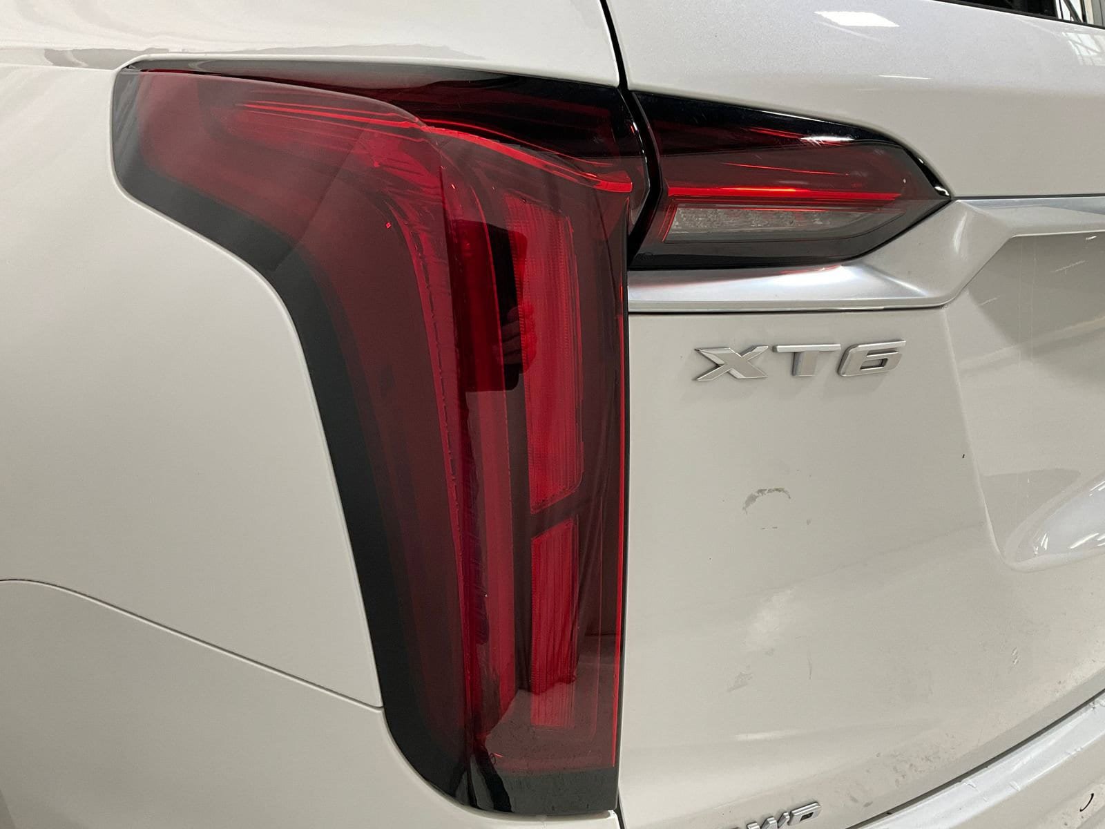 Used 2020 Cadillac XT6 Premium Luxury AWD/4WD image 27