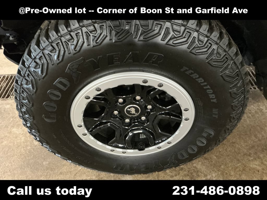 Used 2024 Ford Bronco Badlands w/ Sasquatch Package AWD/4WD image 11