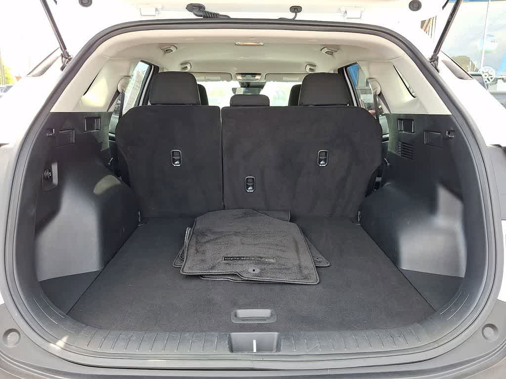 Used 2025 Kia Sportage LX image 29
