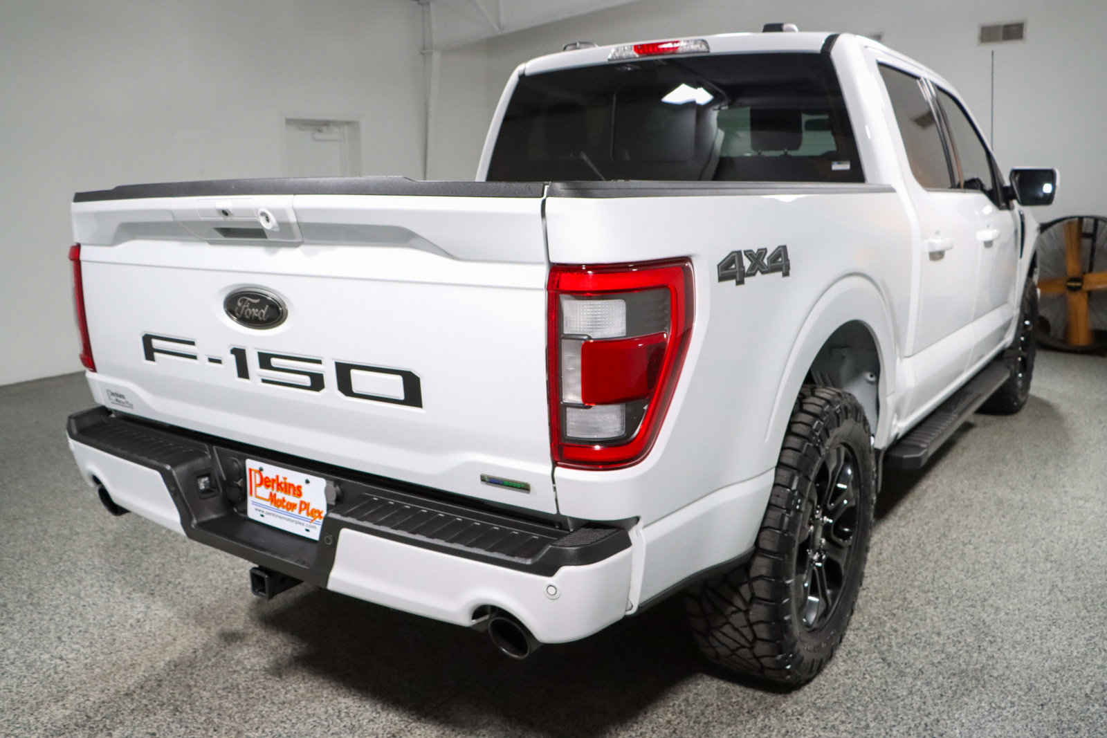 Used 2023 Ford F150 Lariat w/ Equipment Group 502A High AWD/4WD image 8