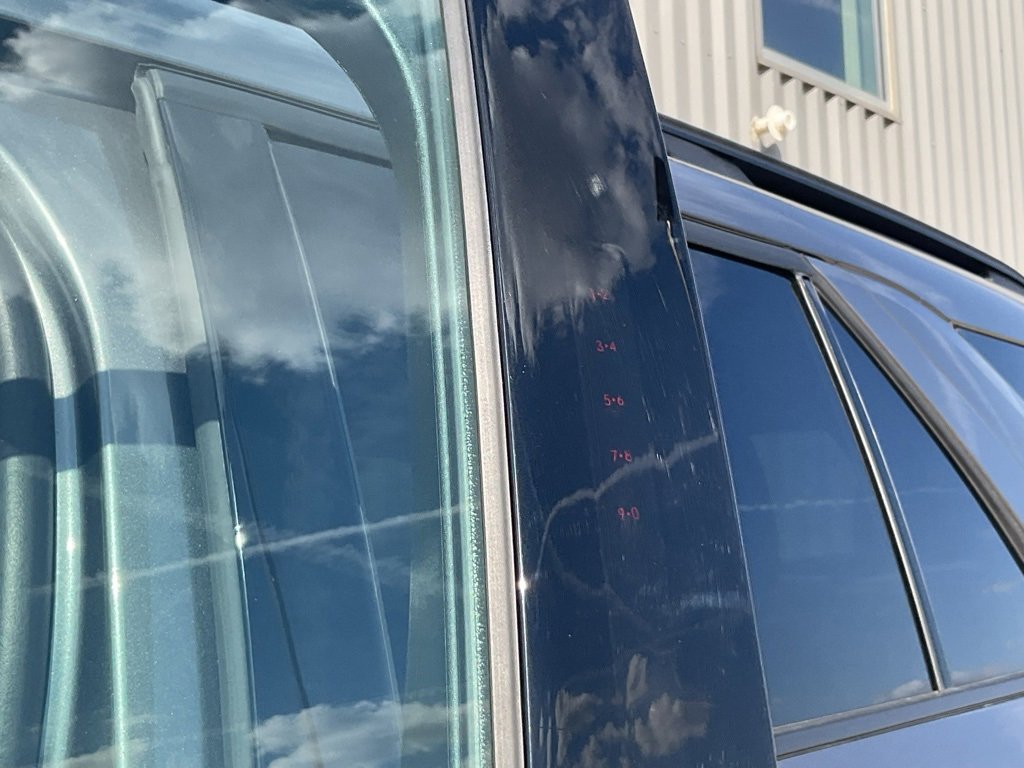 Used 2023 Ford Explorer XLT w/ Equipment Group 202A image 7