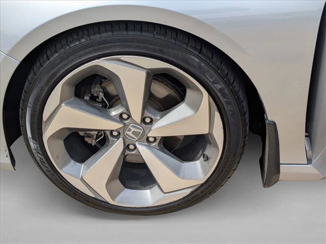 Used 2018 Honda Accord Touring image 23