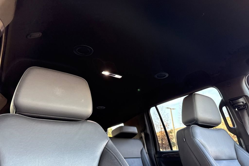 Used 2024 Chevrolet Suburban LT AWD/4WD image 27