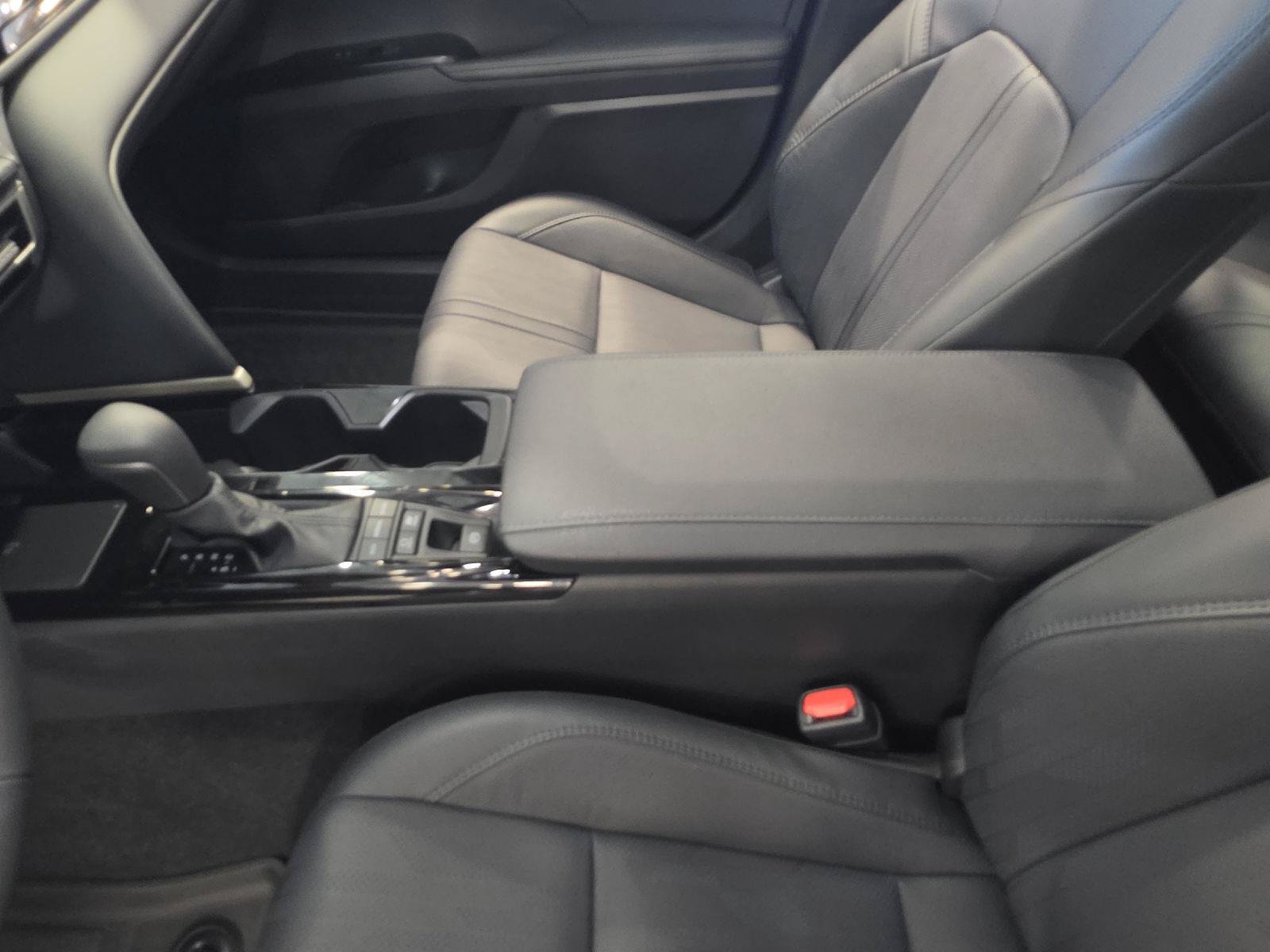 Used 2025 Toyota Camry XSE w/ Premium Package AWD/4WD image 11