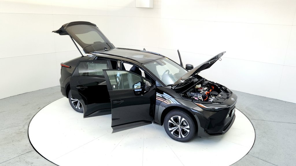 Certified 2024 Toyota bZ4X AWD w/ Weather Package image 20