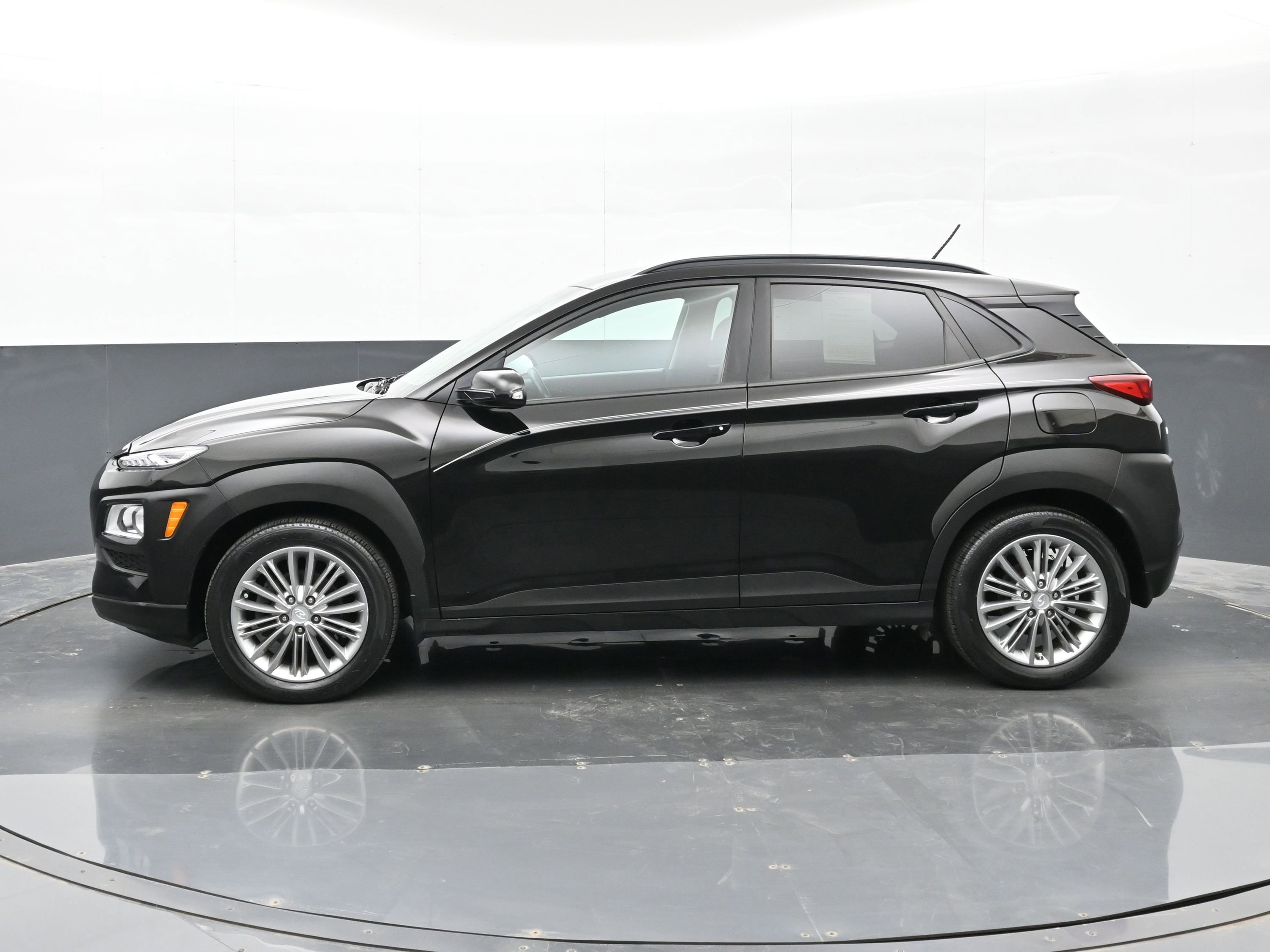 Used 2020 Hyundai Kona SEL image 9