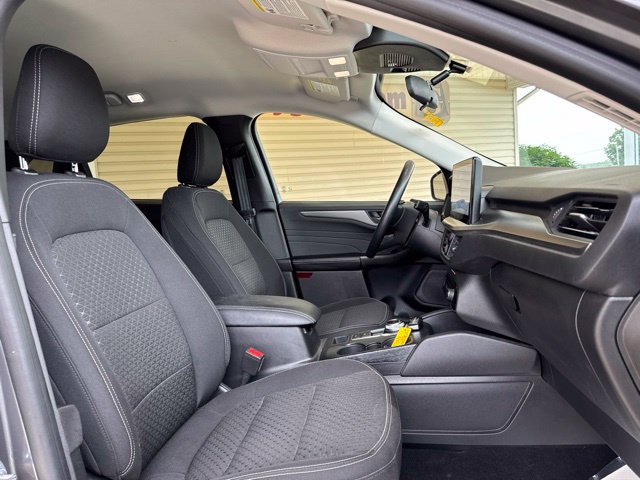 Used 2023 Ford Escape Active w/ Tech Pack #1 AWD/4WD image 28