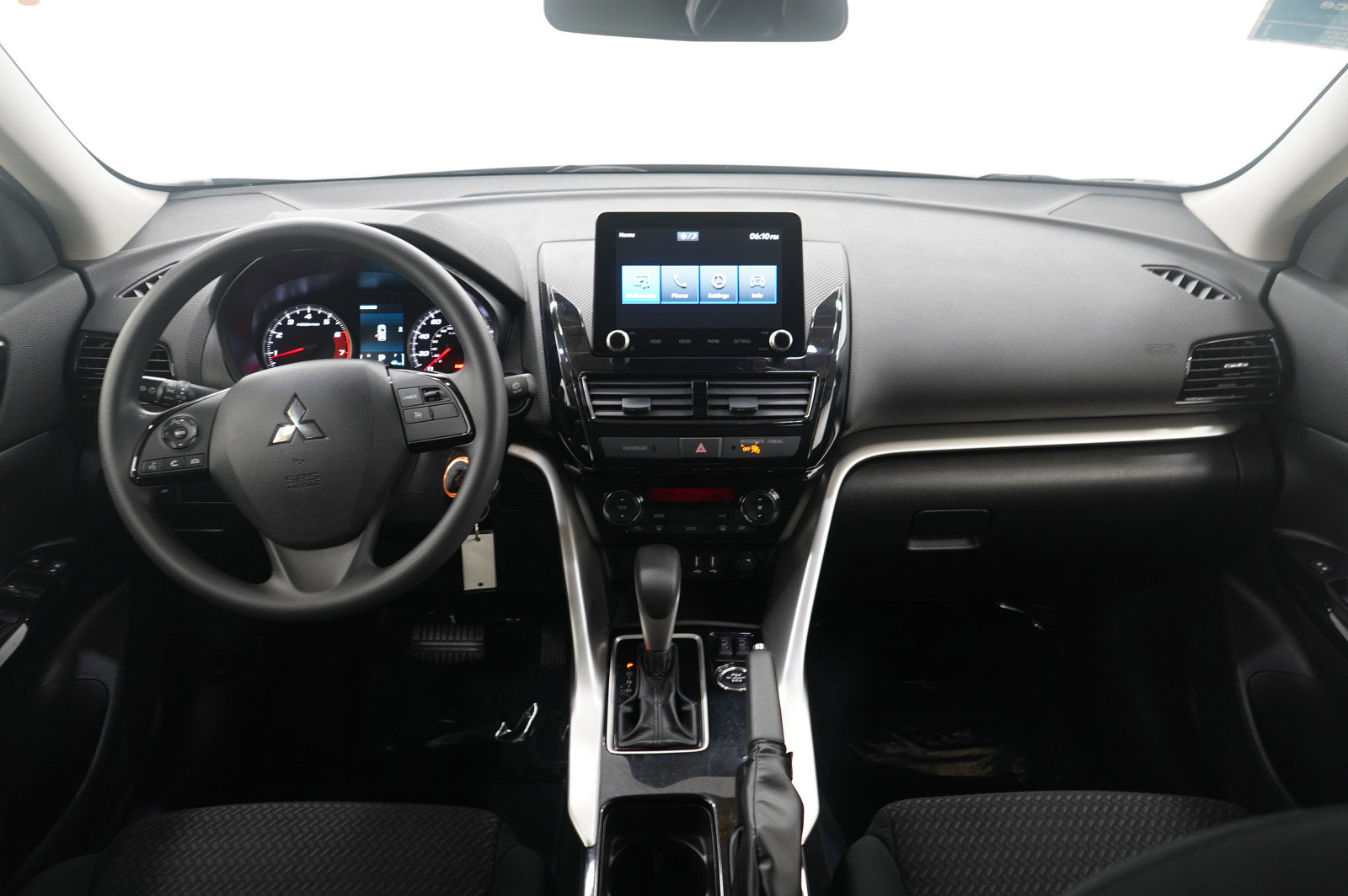 Used 2023 Mitsubishi Eclipse Cross LE AWD/4WD image 15