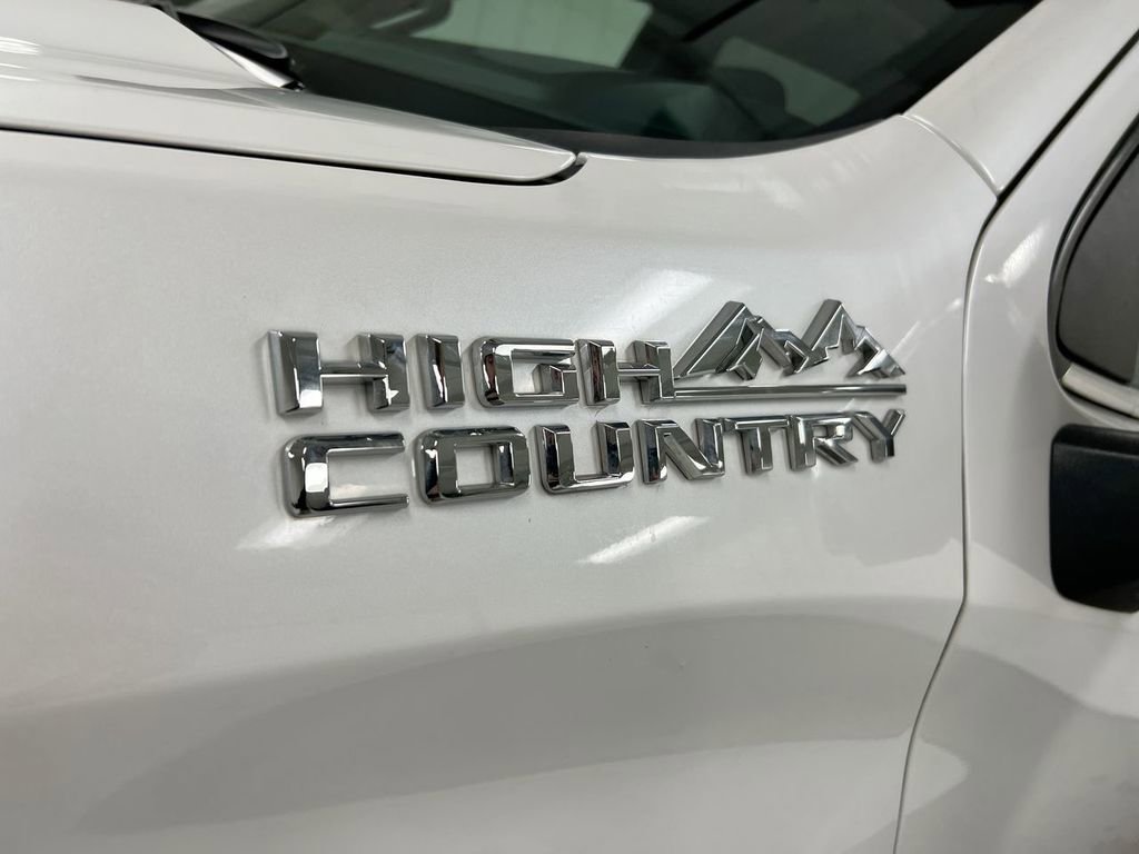 Used 2025 Chevrolet Silverado 1500 High Country w/ Technology Package image 26