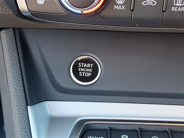 New 2025 Audi Q3 2.0T Premium image 19