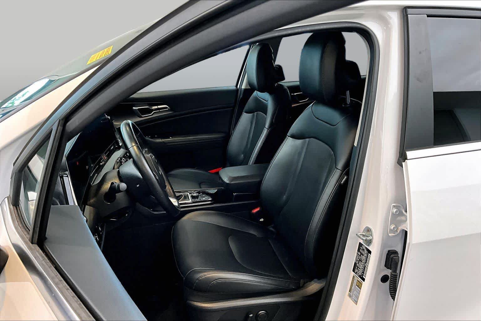 Used 2023 Kia Sportage EX FWD image 8