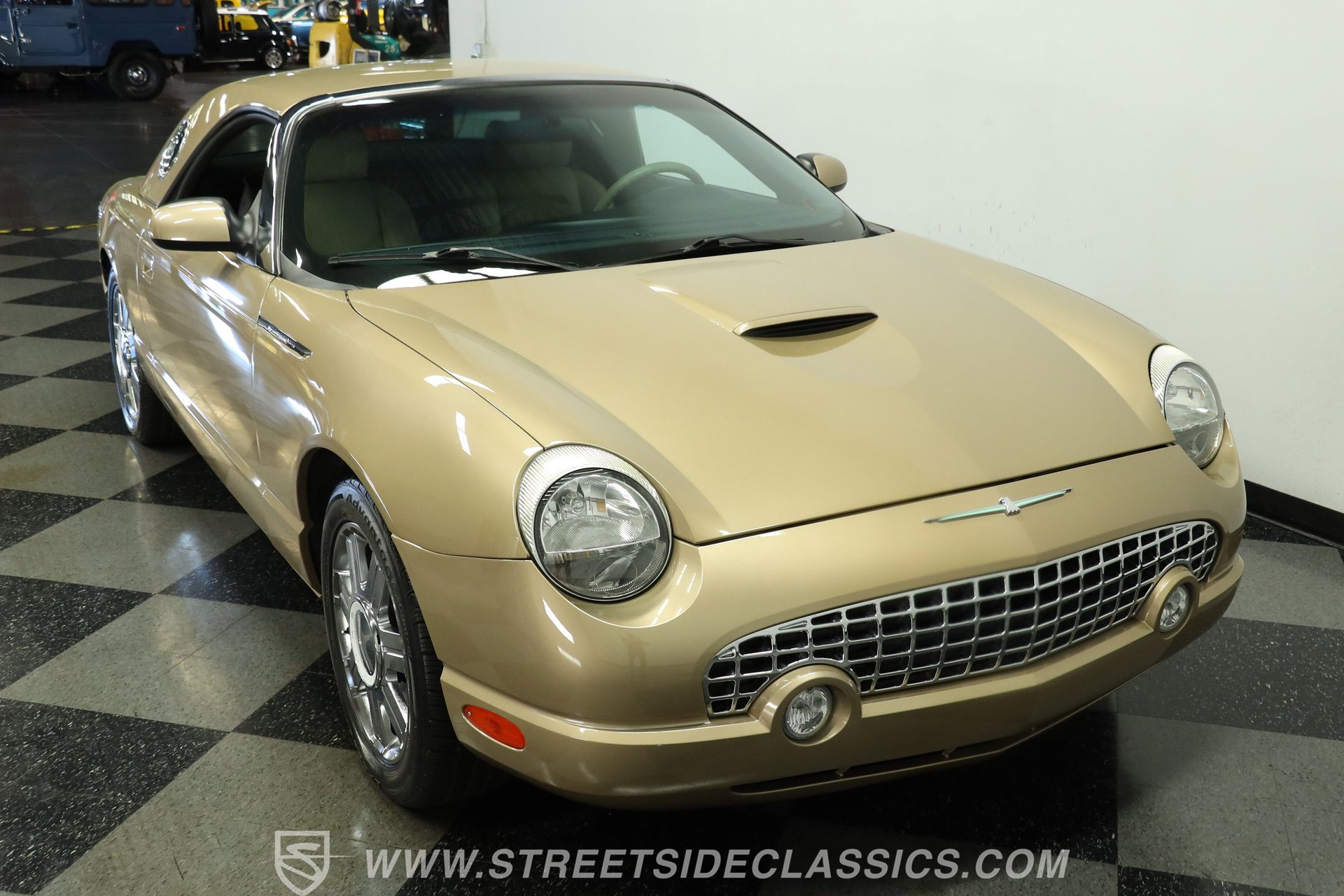 Used 2005 Ford Thunderbird RWD image 14