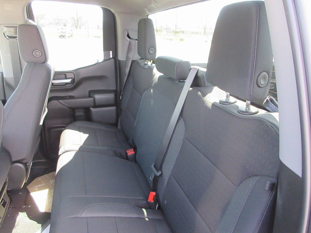 New 2026 GMC Sierra 1500 Pro w/ Pro Value Package image 14