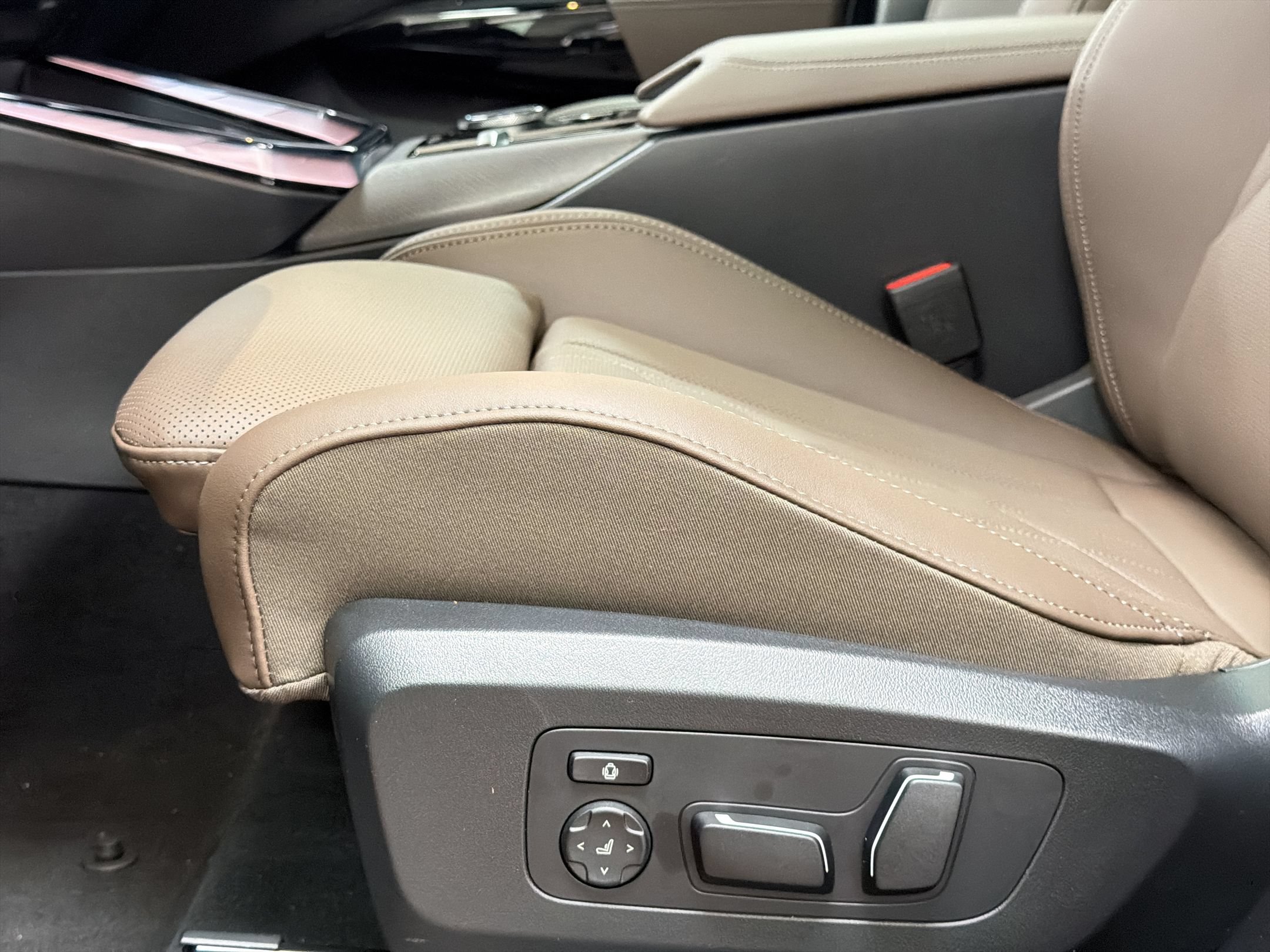 Used 2026 BMW X3 xDrive30i w/ Convenience Package AWD/4WD image 14