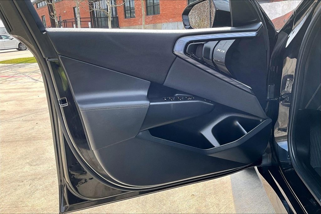 Used 2025 BMW X3 xDrive30i w/ M Sport Package image 24