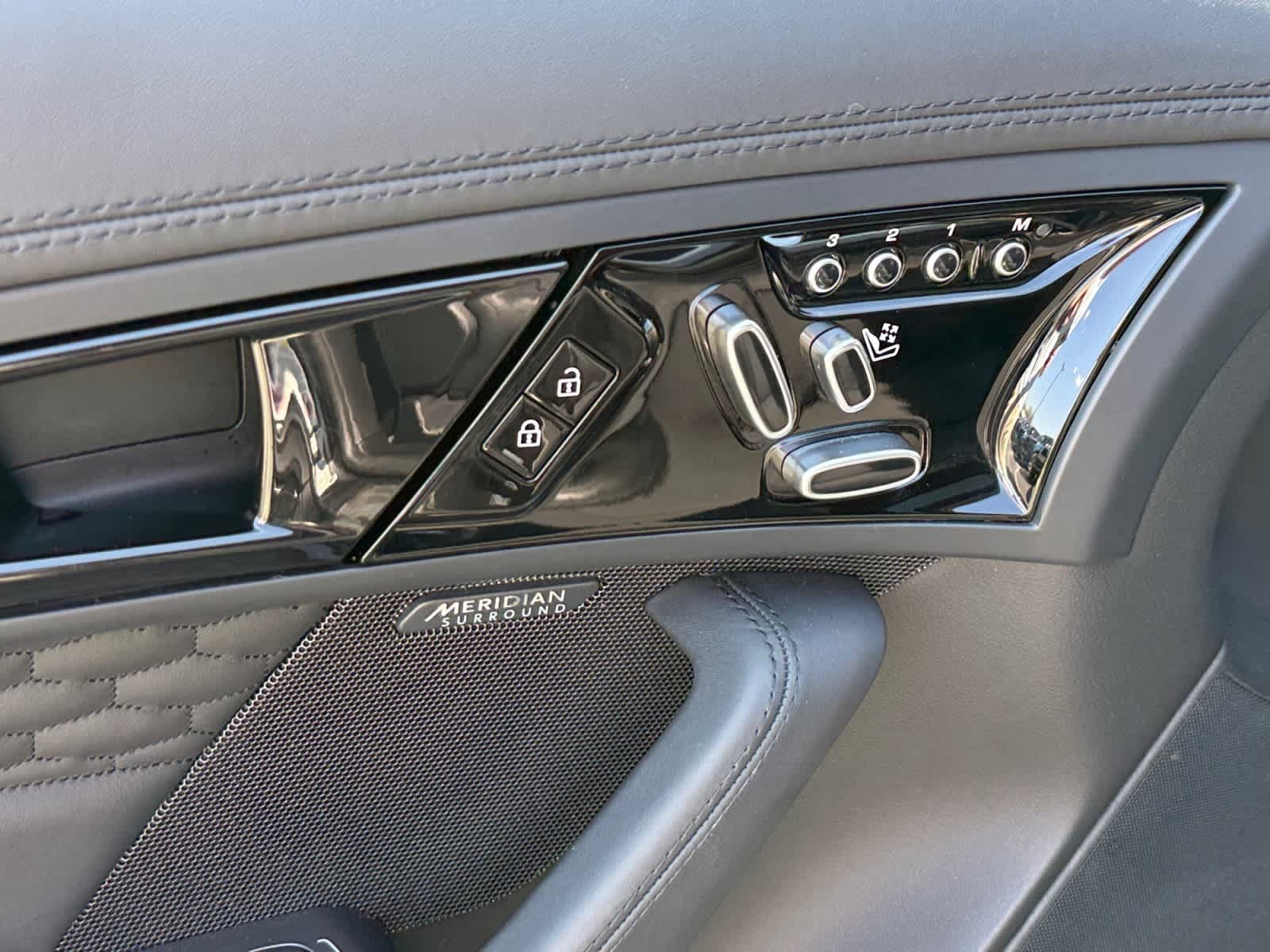 Certified 2024 Jaguar F-TYPE Coupe AWD image 12