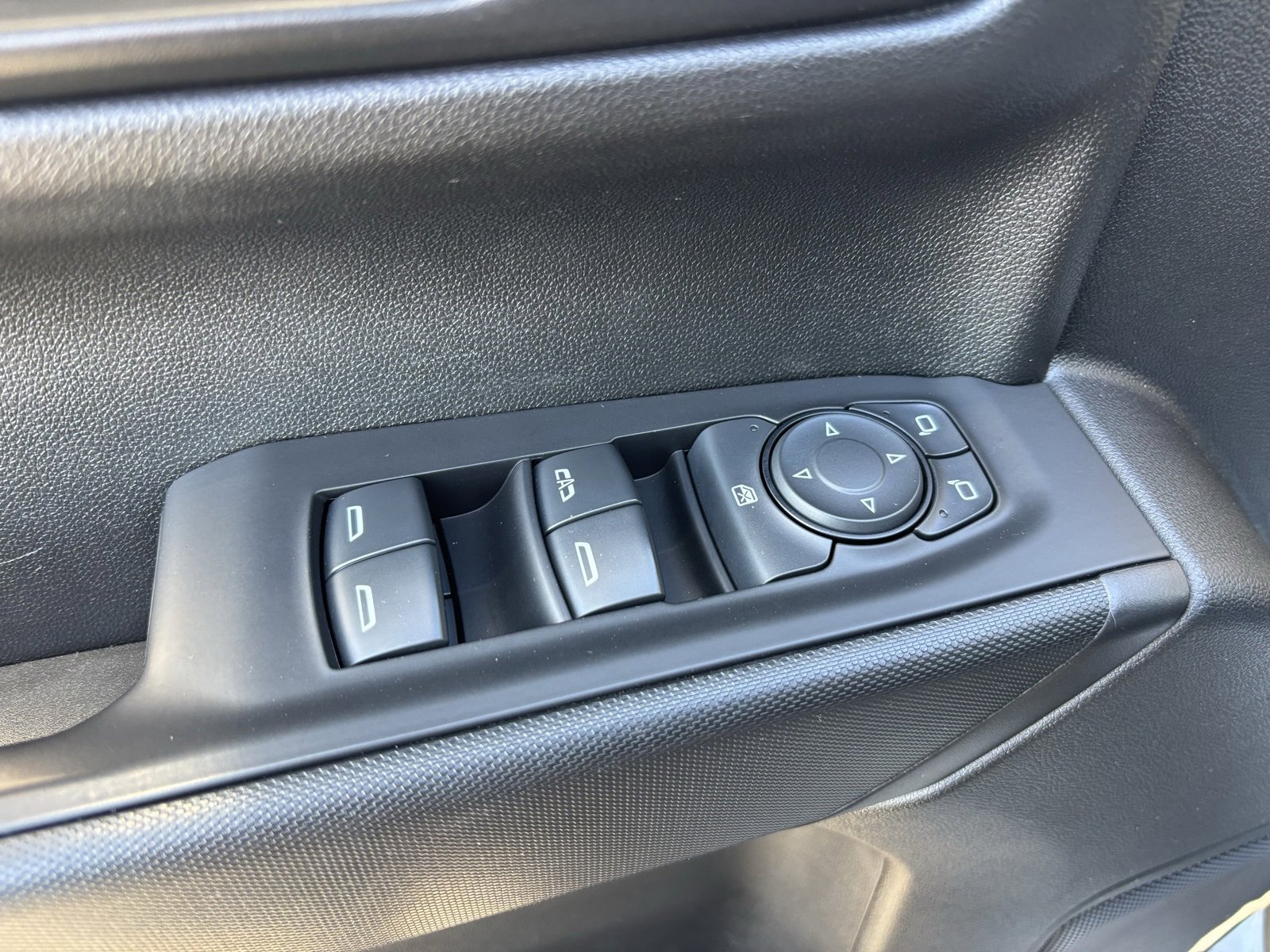 Used 2020 Chevrolet Silverado 1500 Custom Trail Boss w/ Custom Convenience Package image 18