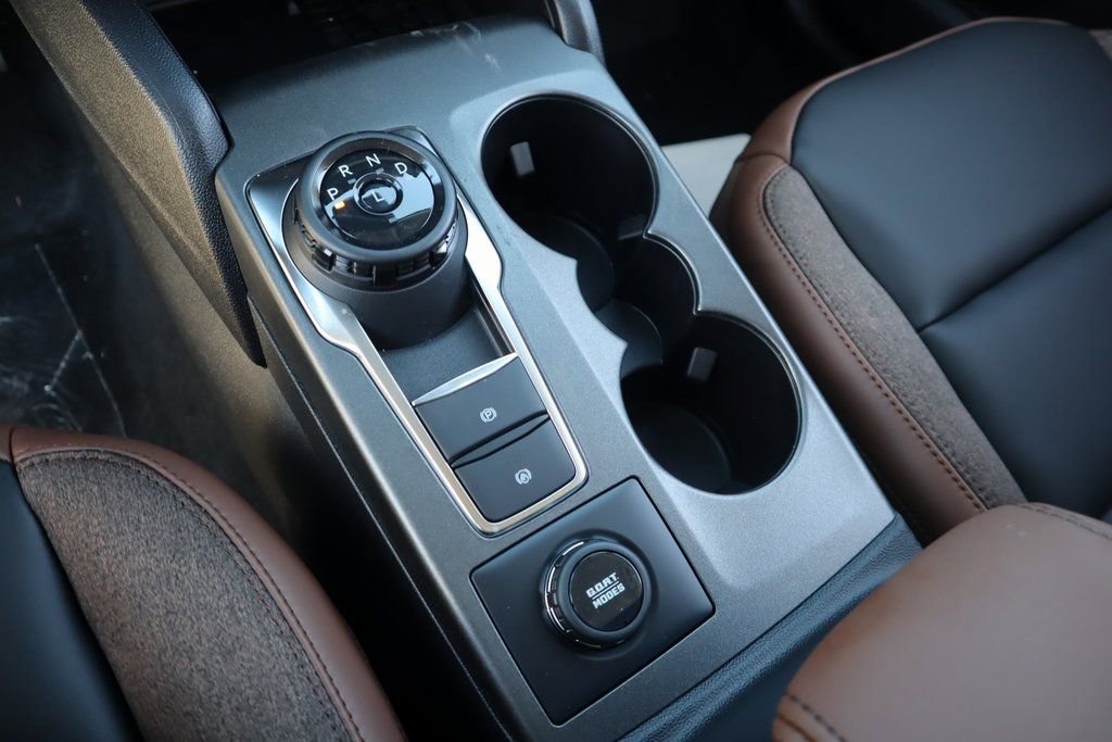 New 2025 Ford Bronco Sport Outer Banks image 8