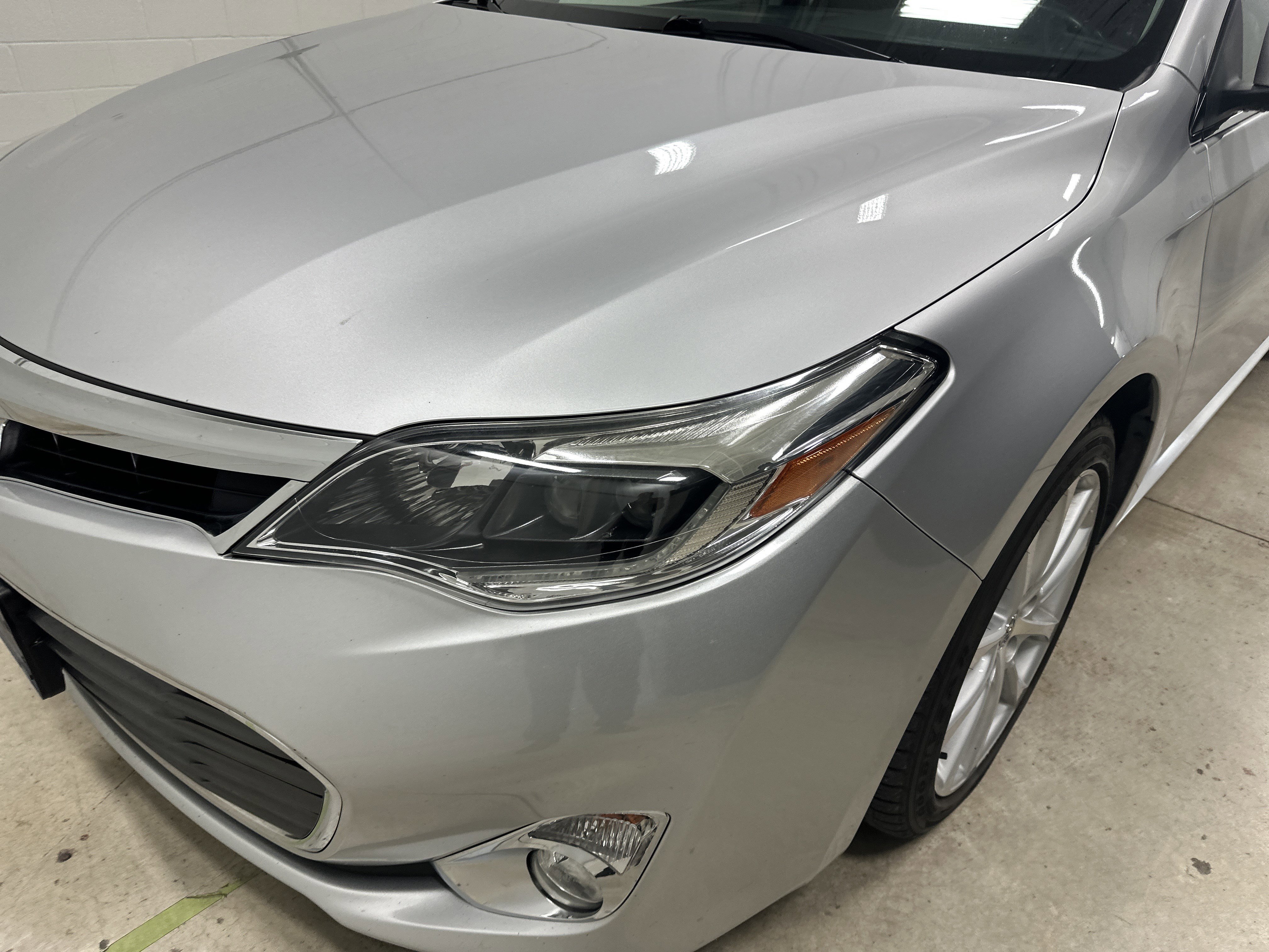 Used 2014 Toyota Avalon Limited FWD image 6