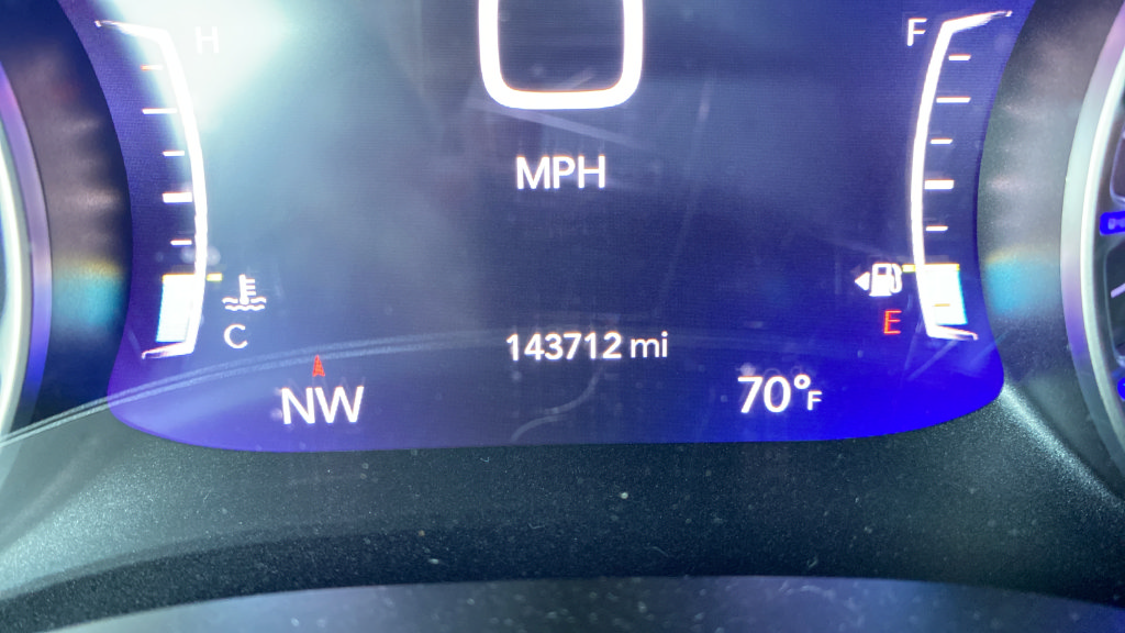 Used 2021 Chrysler Pacifica Touring-L w/ Uconnect Theater Family Group AWD/4WD image 10