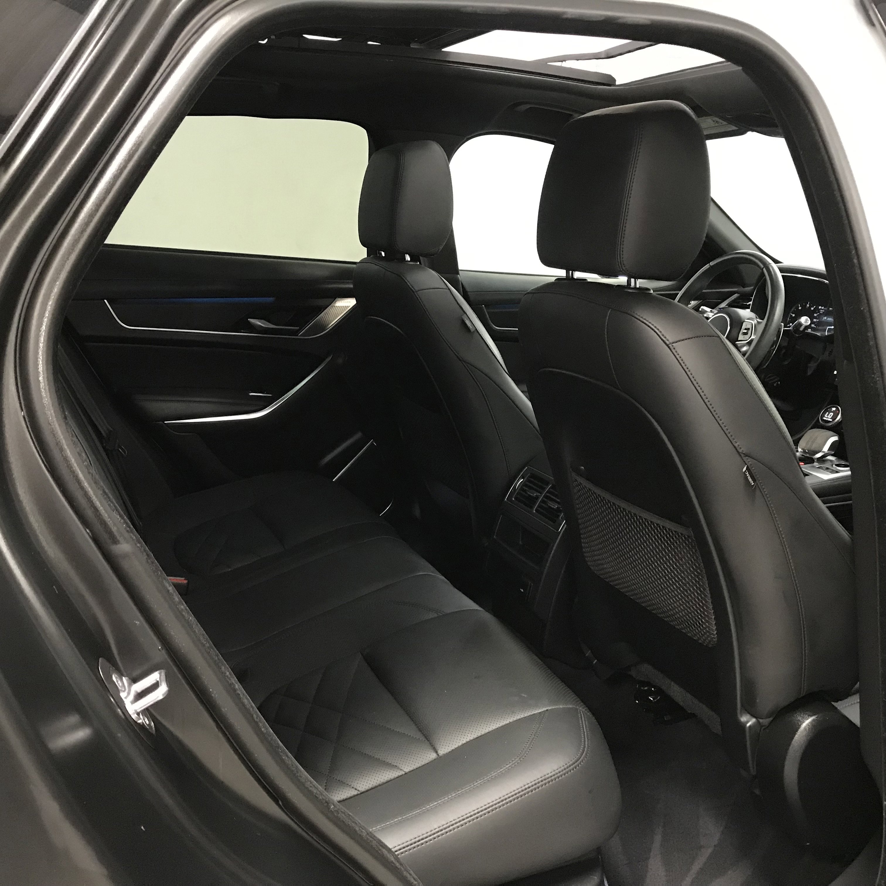 Used 2023 Jaguar F-PACE S AWD/4WD image 15