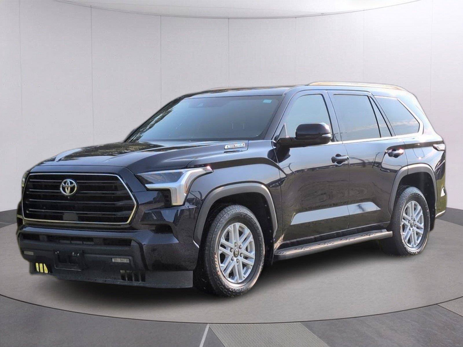 Used 2025 Toyota Sequoia SR5 AWD/4WD image 1