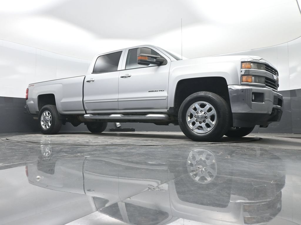 Used 2015 Chevrolet Silverado 2500 LT w/ LT Convenience Package AWD/4WD image 33
