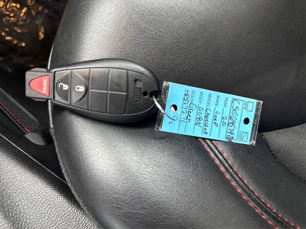 Used 2020 Jeep Cherokee Trailhawk image 36