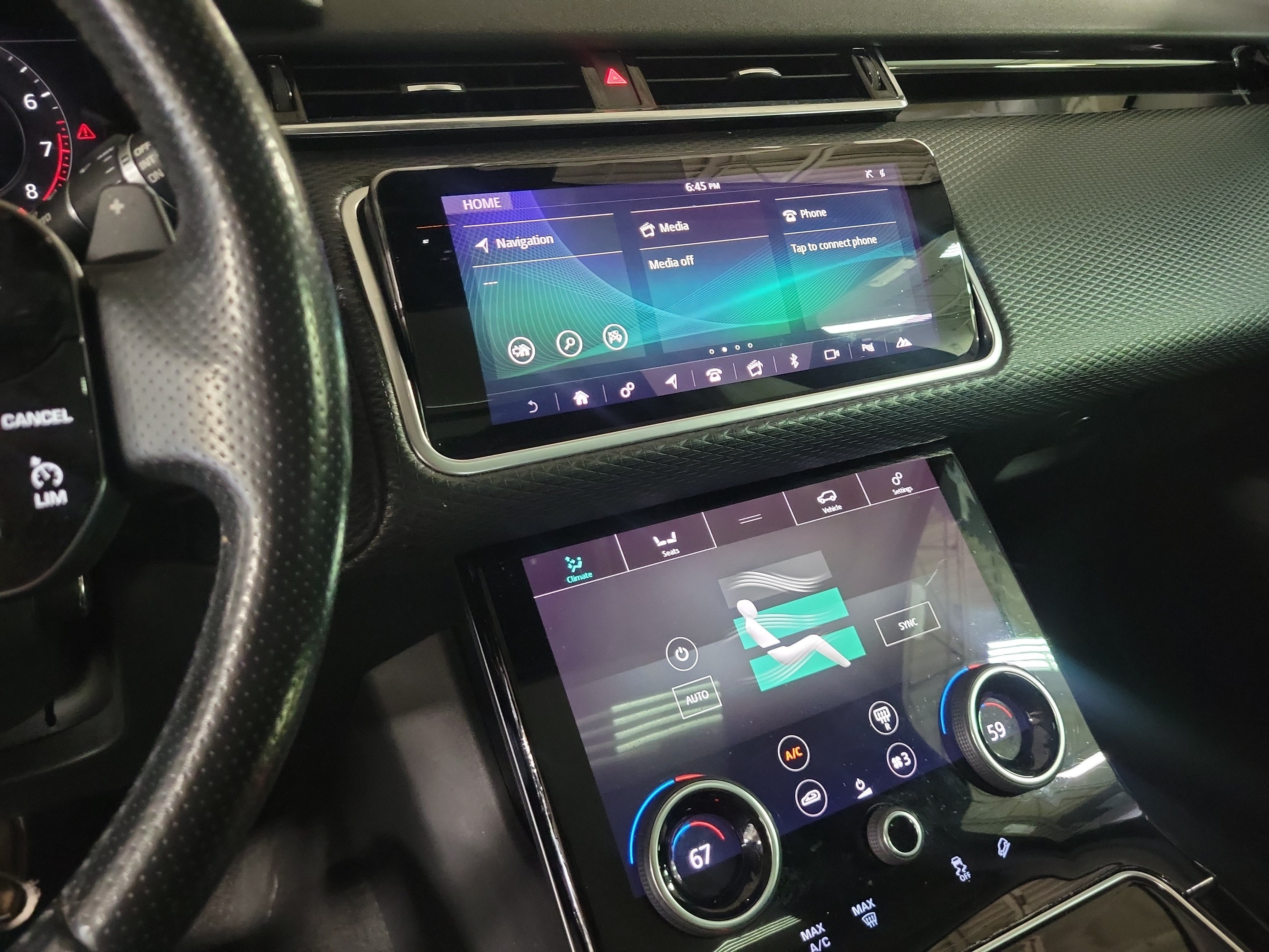 Used 2018 Land Rover Range Rover Velar S AWD/4WD image 31