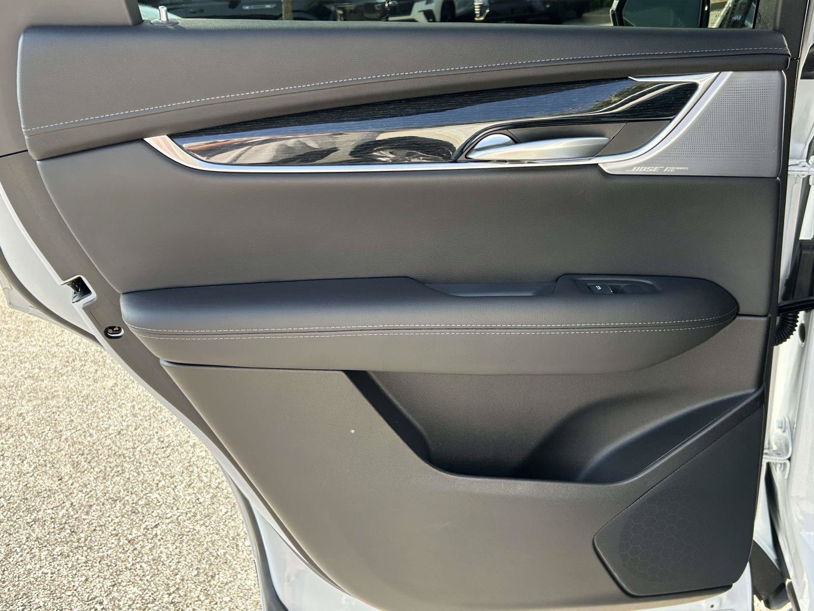 Certified 2025 Cadillac XT5 Premium Luxury w/ Technology Package FWD image 12