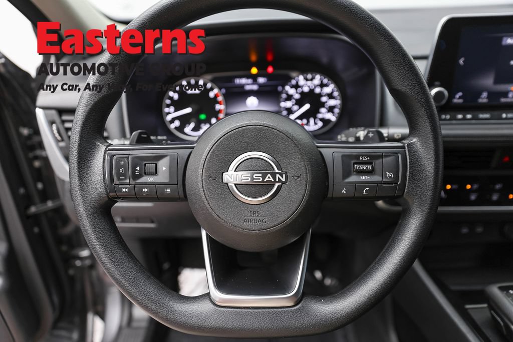 Used 2024 Nissan Rogue S AWD/4WD image 10