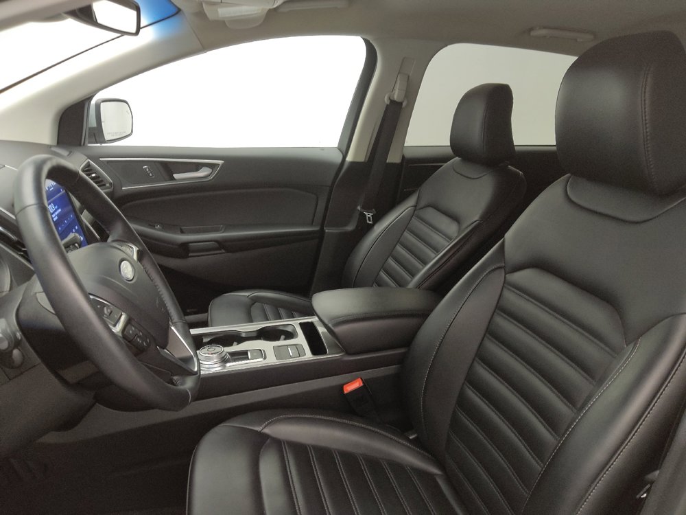 Used 2024 Ford Edge SEL image 17