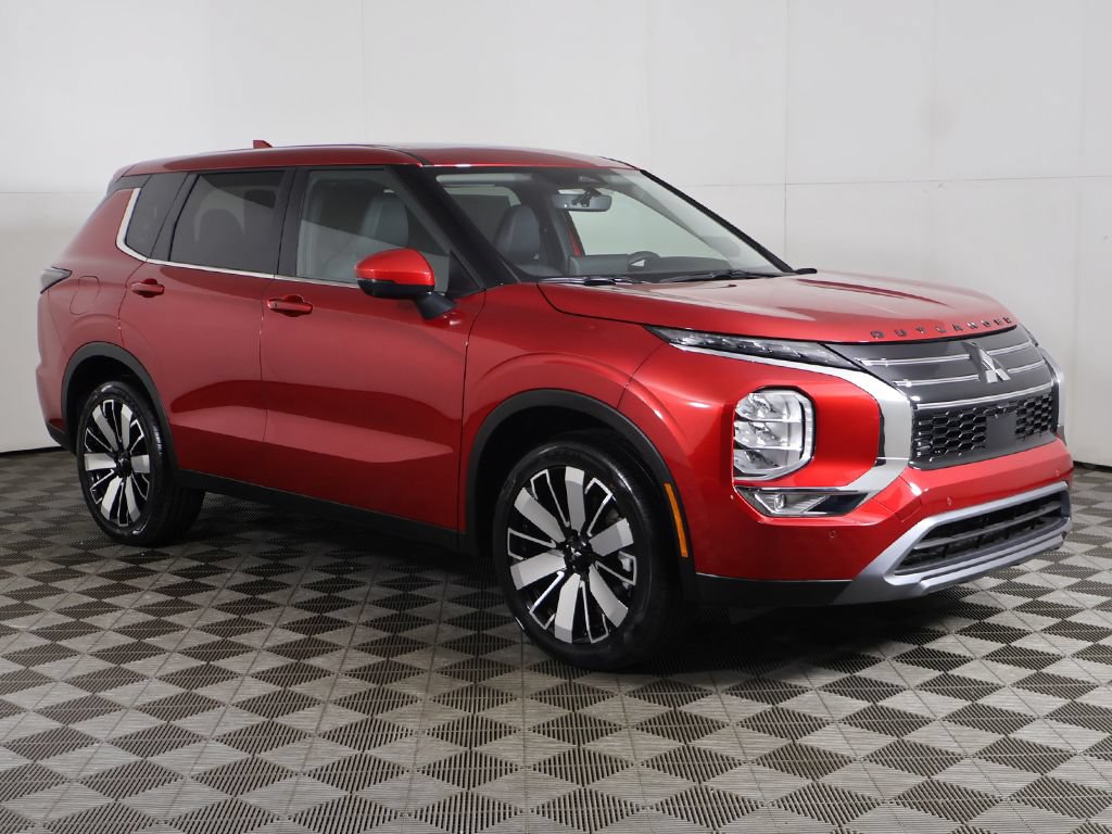 New 2026 Mitsubishi Outlander SE FWD image 2